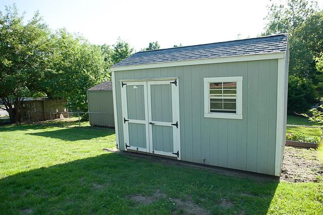 3830 S Breckenridge Drive, Independence, MO 64055