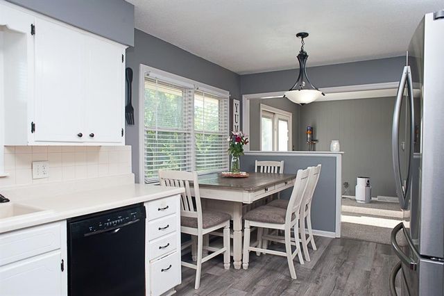 3830 S Breckenridge Drive, Independence, MO 64055