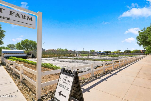 10538 E SIMONE Avenue, Mesa, AZ 85212