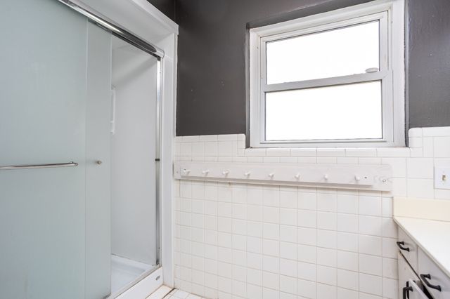 411 S CENTRE Lane, Lancaster, TX 75146