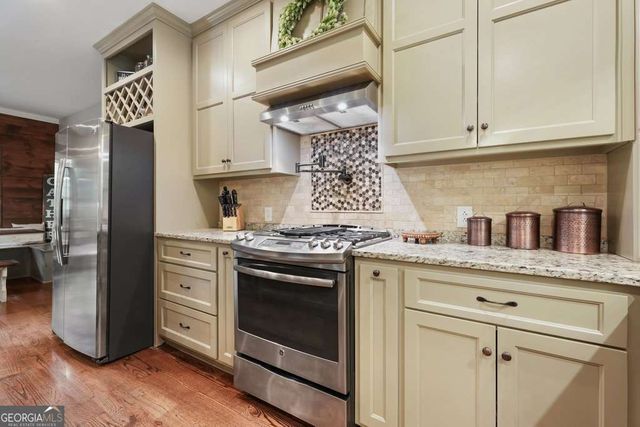 105 Shalea Lane, Ball Ground, GA 30107