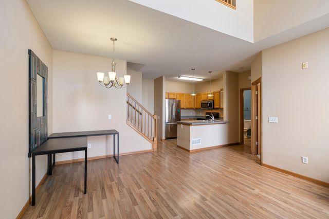6826 Pine Crest Trail S, Cottage Grove, MN 55016