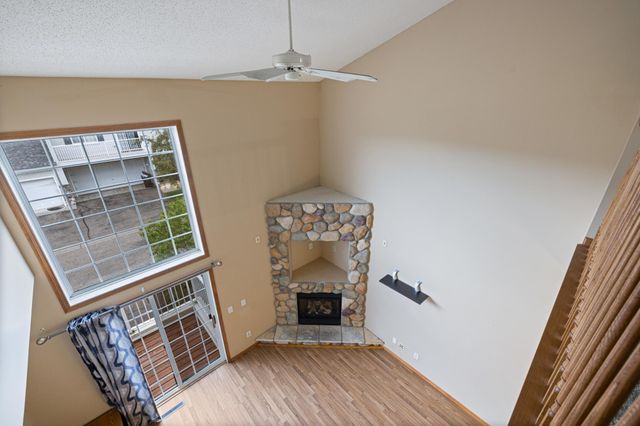 6826 Pine Crest Trail S, Cottage Grove, MN 55016