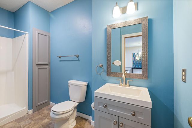 6826 Pine Crest Trail S, Cottage Grove, MN 55016