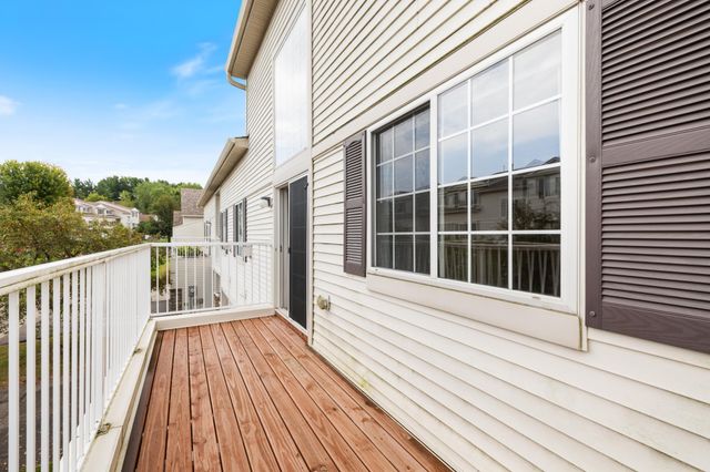 6826 Pine Crest Trail S, Cottage Grove, MN 55016