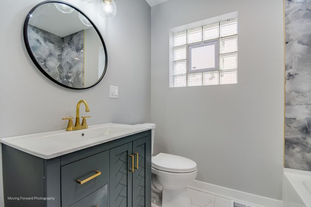 665 W 144th Street, Riverdale, IL 60827