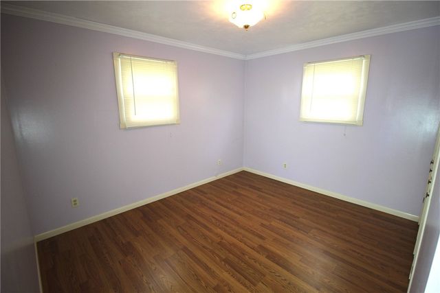 409 Avalon Dr, Union Twp, PA 16101