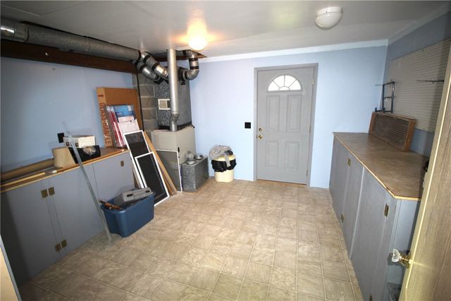 409 Avalon Dr, Union Twp, PA 16101