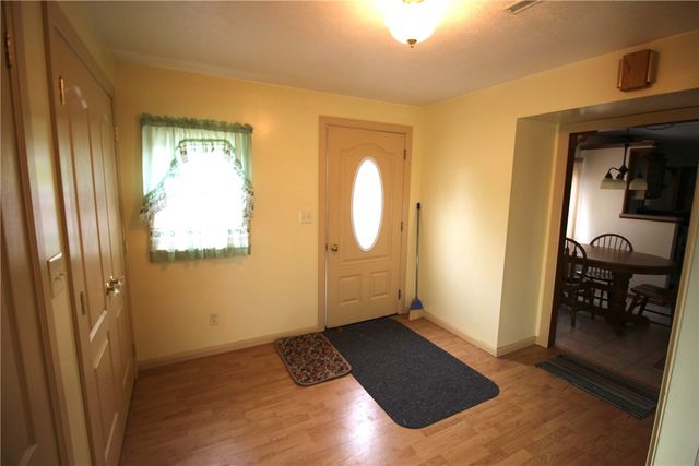 409 Avalon Dr, Union Twp, PA 16101