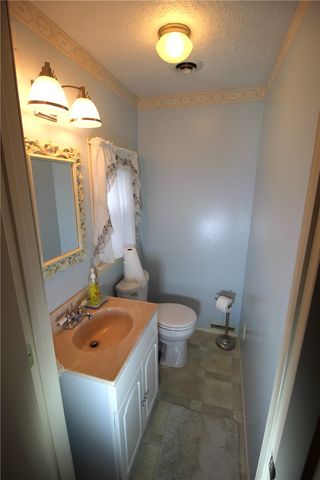 409 Avalon Dr, Union Twp, PA 16101