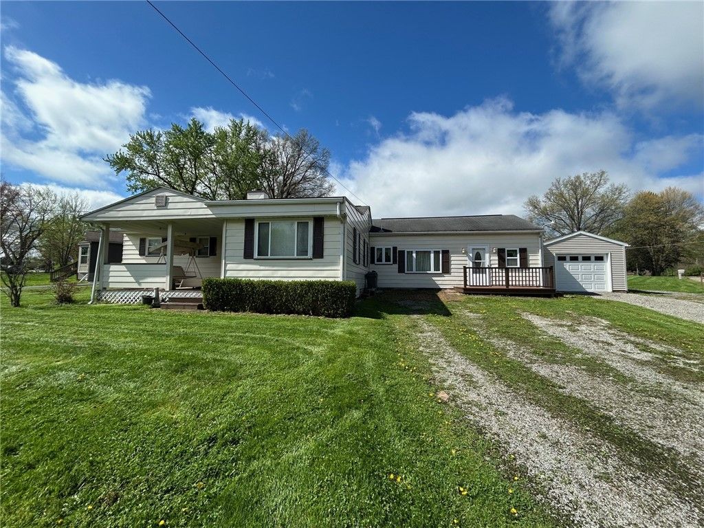 409 Avalon Dr, Union Twp, PA 16101