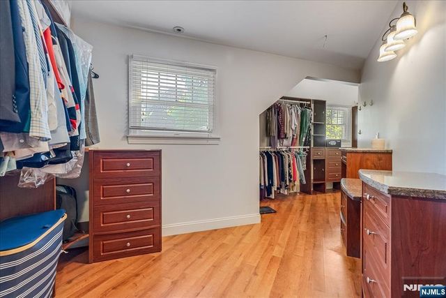 254 Hoppers Lane, Paramus, NJ 07652