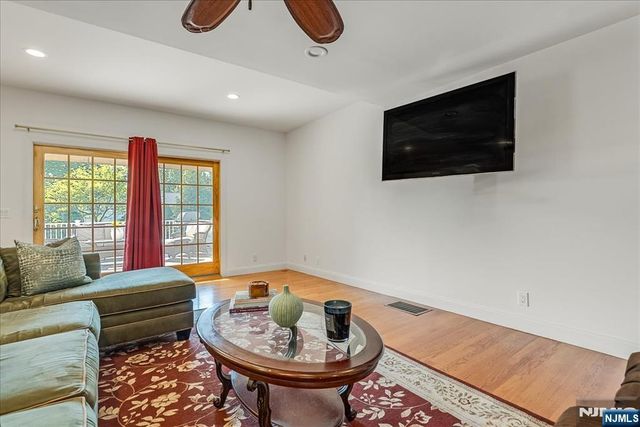 254 Hoppers Lane, Paramus, NJ 07652