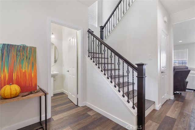 29046 Sterling Lane, Valencia, CA 91354