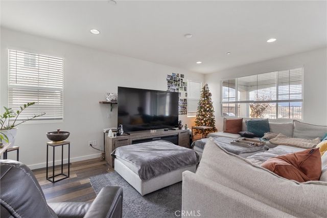 29046 Sterling Lane, Valencia, CA 91354