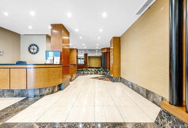 118-17 Union Tpke 16G, Forest Hills, NY 11375