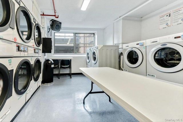 118-17 Union Tpke 16G, Forest Hills, NY 11375