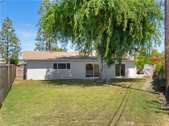 8662 Royer Circle, Huntington Beach, CA 92647