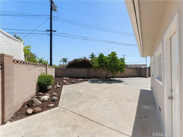8662 Royer Circle, Huntington Beach, CA 92647