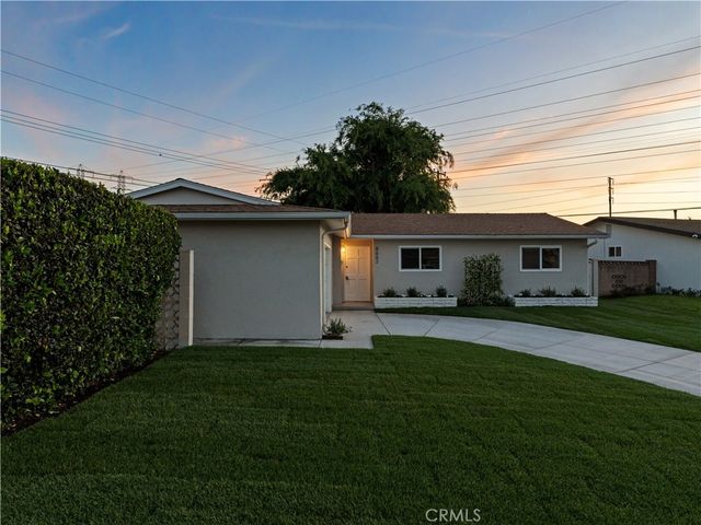 8662 Royer Circle, Huntington Beach, CA 92647