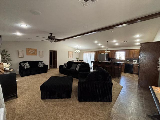 51151 E Cr 1525, Stratford, OK 74872