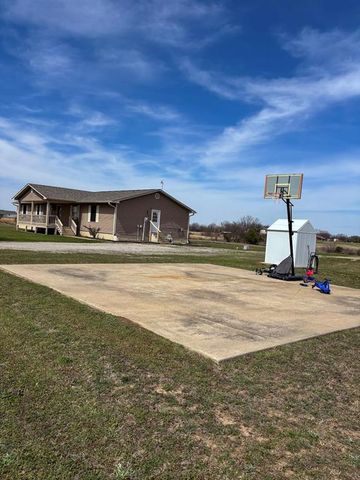 51151 E Cr 1525, Stratford, OK 74872