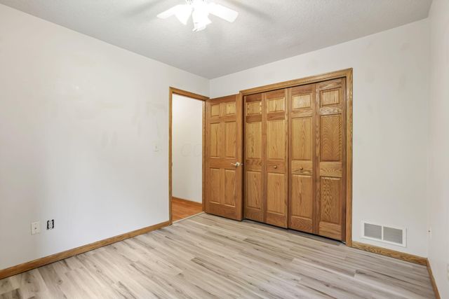 200 Hazelton Etna Road SW, Pataskala, OH 43062