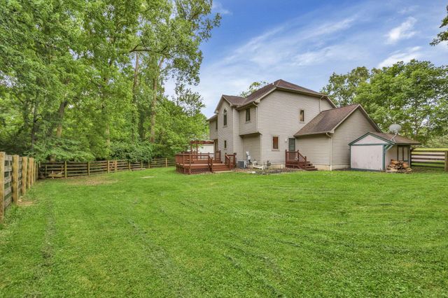 200 Hazelton Etna Road SW, Pataskala, OH 43062