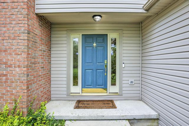 200 Hazelton Etna Road SW, Pataskala, OH 43062