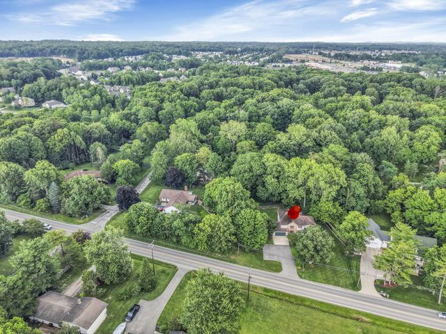 200 Hazelton Etna Road SW, Pataskala, OH 43062