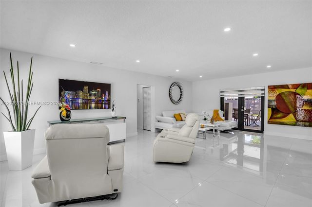 1270 W 64th Terrace, Hialeah, FL 33012