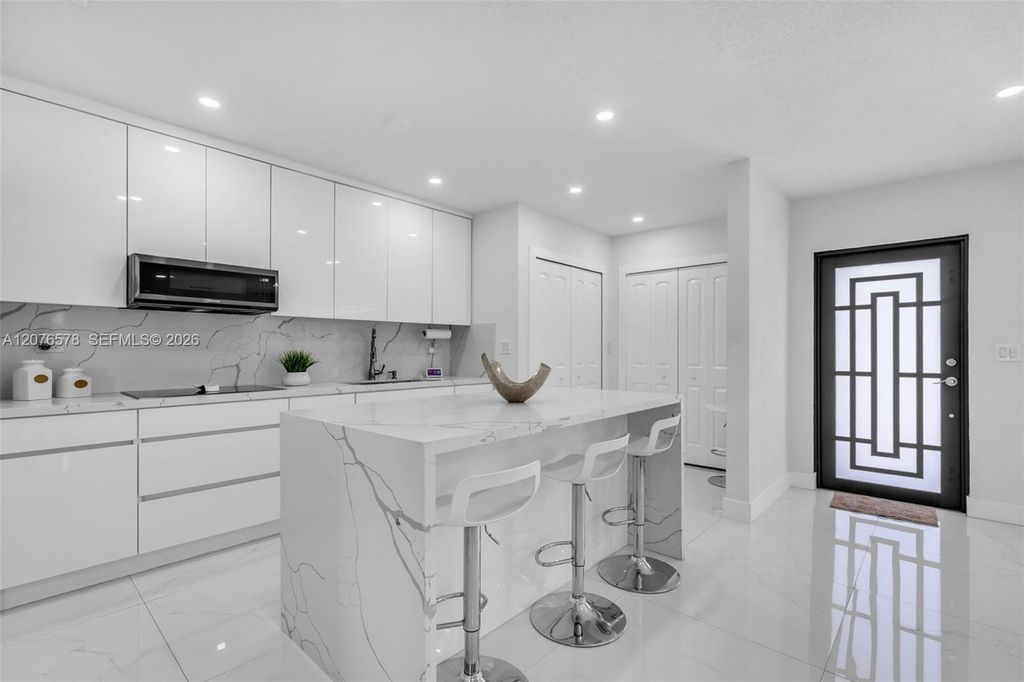 1270 W 64th Terrace, Hialeah, FL 33012