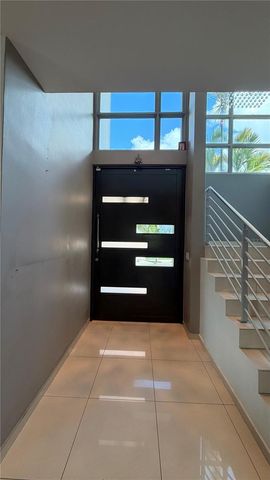24 CALLE 3 SENDEROS DE MONTEHIEDRA, San Juan, PR 00926
