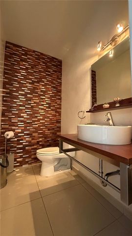 24 CALLE 3 SENDEROS DE MONTEHIEDRA, San Juan, PR 00926