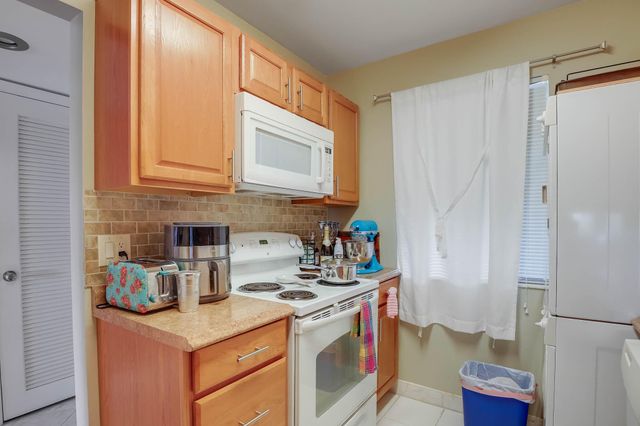 4822 Esedra Court 303, Lake Worth, FL 33467