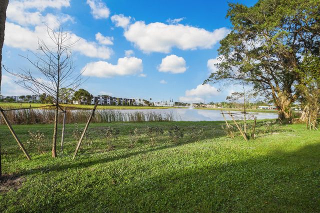 4822 Esedra Court 303, Lake Worth, FL 33467