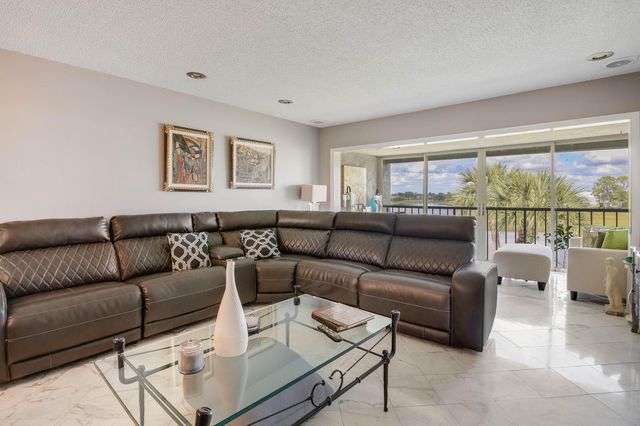 4822 Esedra Court 303, Lake Worth, FL 33467