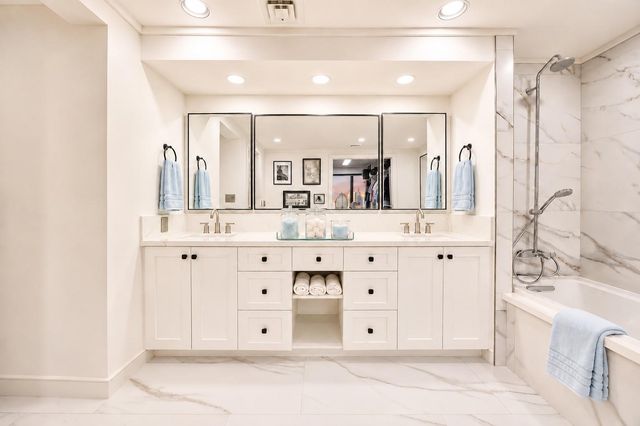 5001 Woodway Drive PH2, Houston, TX 77056