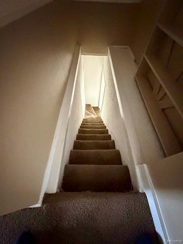 5044 Mcclellan Street, Detroit, MI 48213