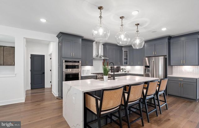 18465 SUGAR SNAP CIR, Leesburg, VA 20176