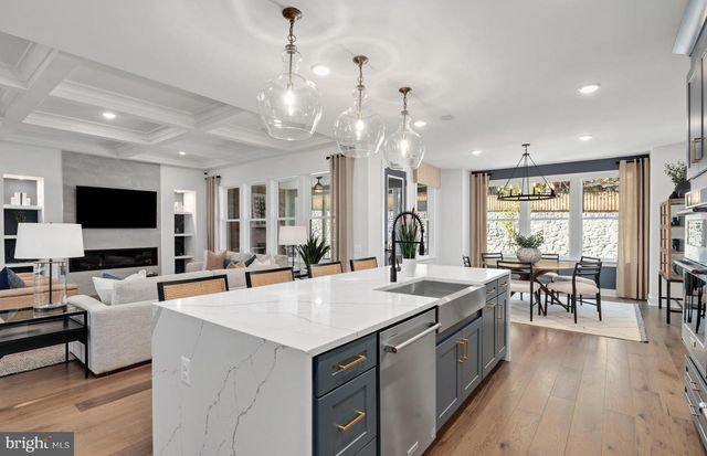 18465 SUGAR SNAP CIR, Leesburg, VA 20176