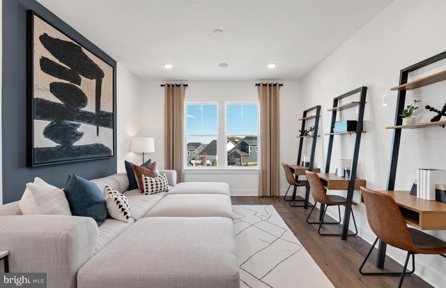 18465 SUGAR SNAP CIR, Leesburg, VA 20176