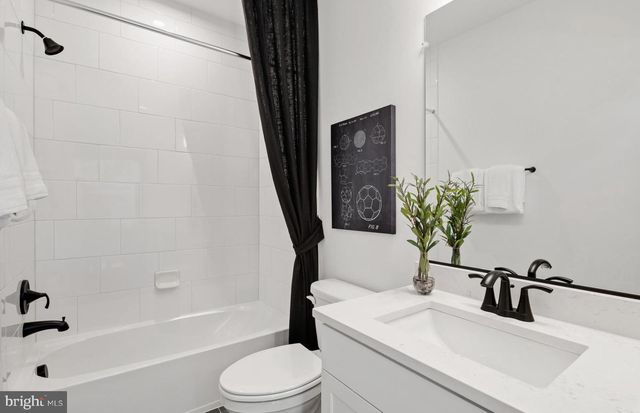 18465 SUGAR SNAP CIR, Leesburg, VA 20176