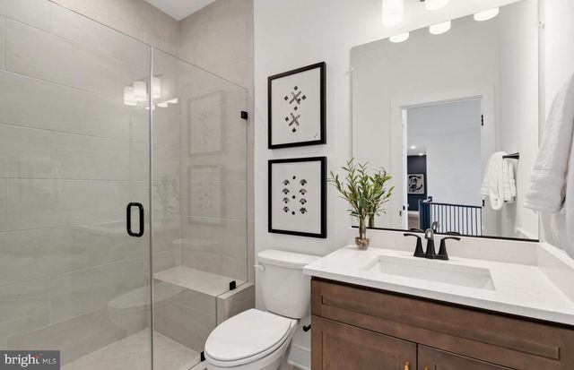 18465 SUGAR SNAP CIR, Leesburg, VA 20176