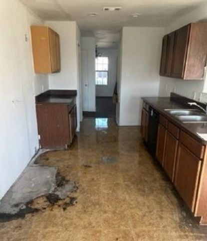 2210 Marvin Drive, Lancaster, TX 75134