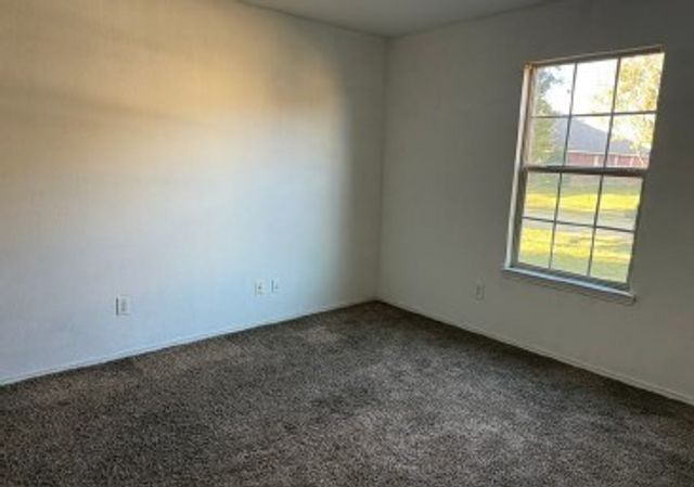 2210 Marvin Drive, Lancaster, TX 75134