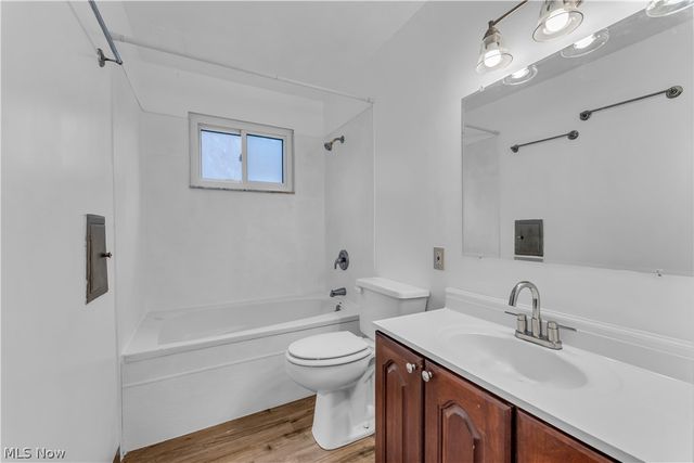 927 E 216th Street, Euclid, OH 44119