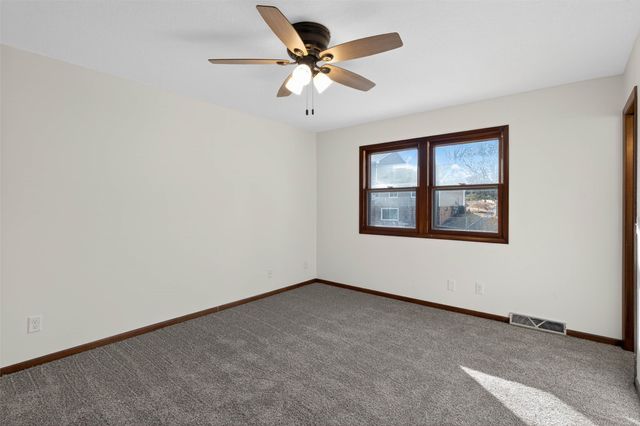 3700 SW 29th Street, Des Moines, IA 50321