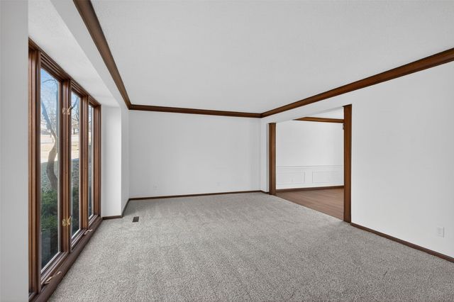 3700 SW 29th Street, Des Moines, IA 50321