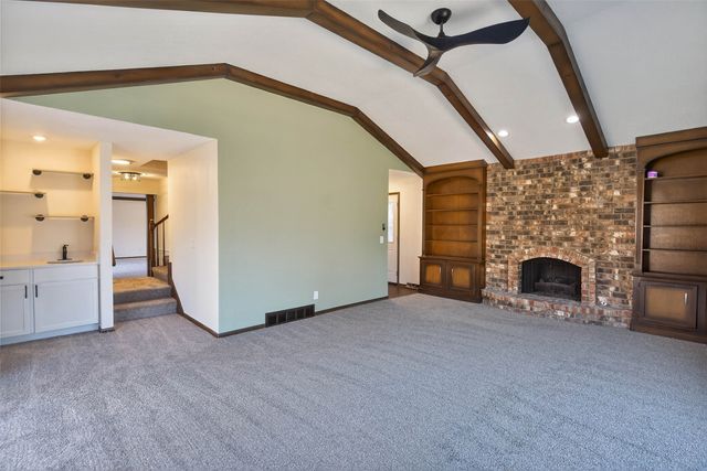 3700 SW 29th Street, Des Moines, IA 50321